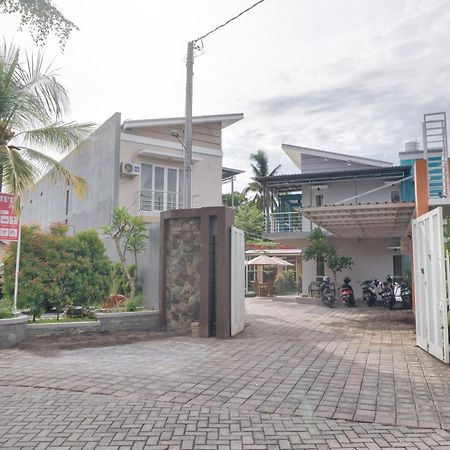 Super Oyo 1579 Kate'El Inn Banyuwangi  Ngoại thất bức ảnh