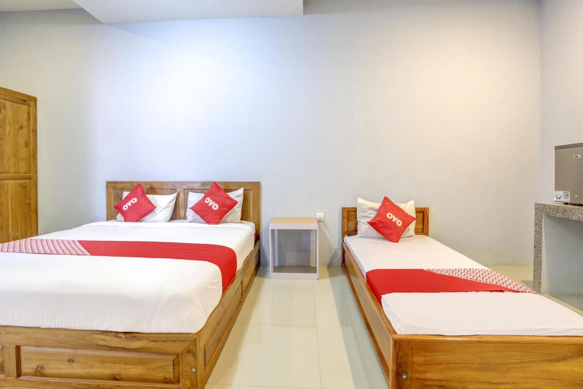 Super Oyo 1579 Kate'El Inn Banyuwangi  Ngoại thất bức ảnh